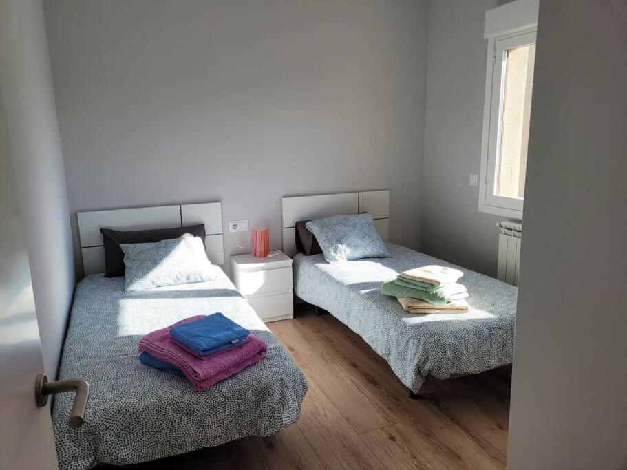 Casa Julio, Bonita Casa Comoda Y Espaciosa, Totalmente Reformada Con Terraza Y Jardin Privado Riezu 외부 사진