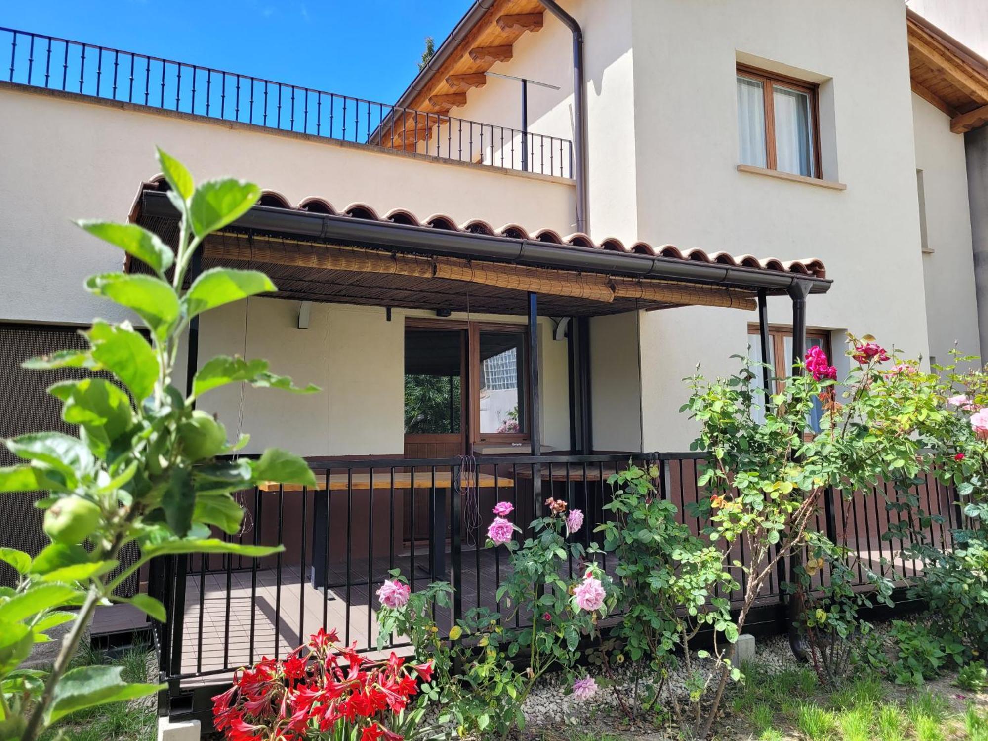 Casa Julio, Bonita Casa Comoda Y Espaciosa, Totalmente Reformada Con Terraza Y Jardin Privado Riezu 외부 사진