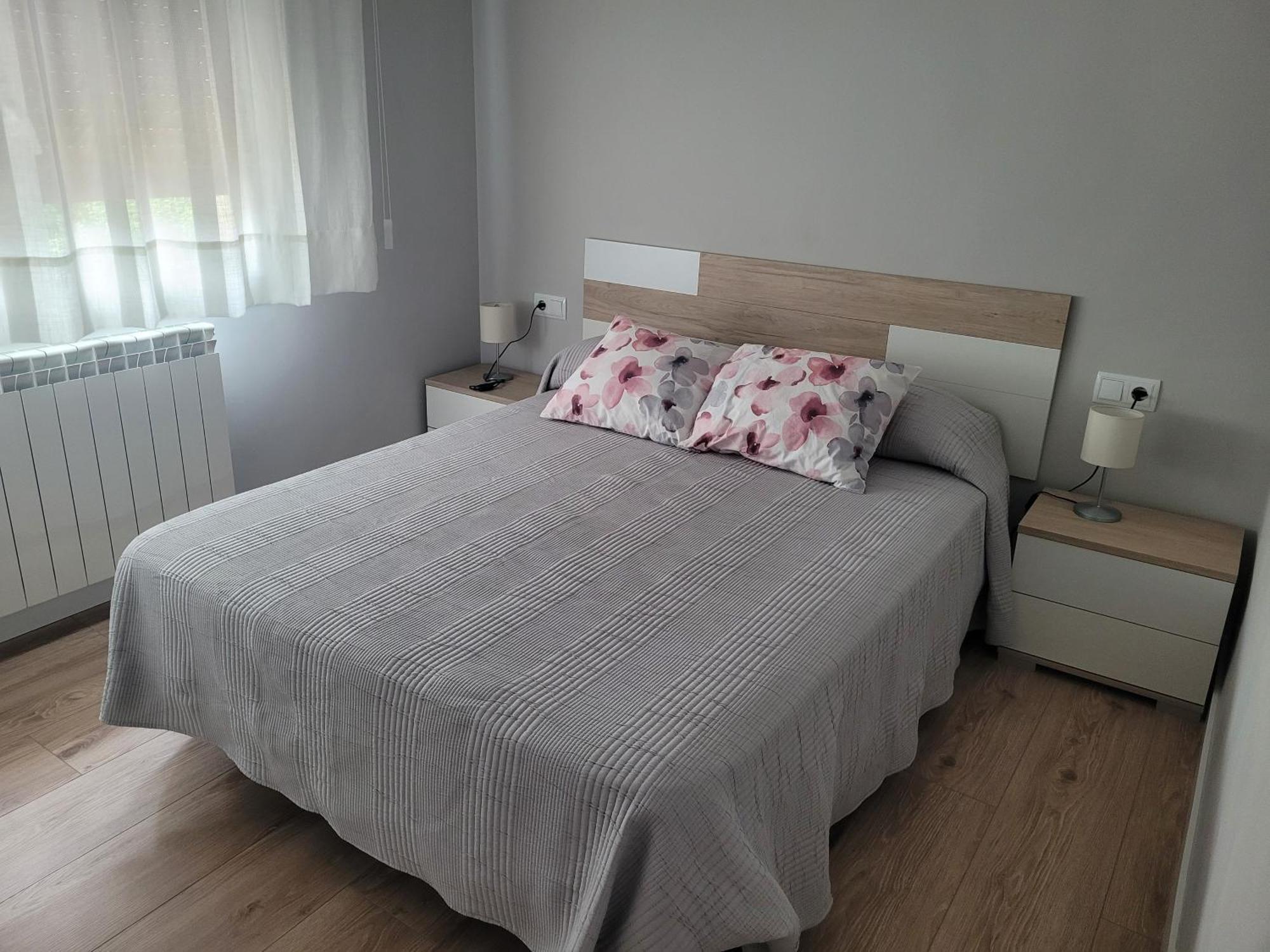 Casa Julio, Bonita Casa Comoda Y Espaciosa, Totalmente Reformada Con Terraza Y Jardin Privado Riezu 외부 사진